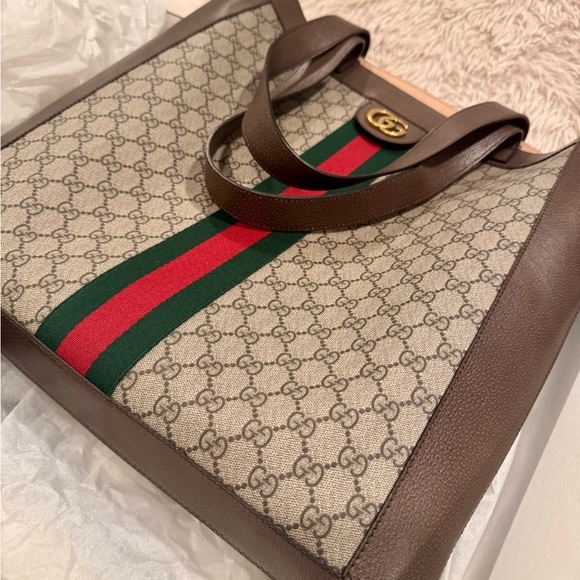 Gucci
Ophidia GG Supreme Canvas & Leather Tote - Picture 8 of 16